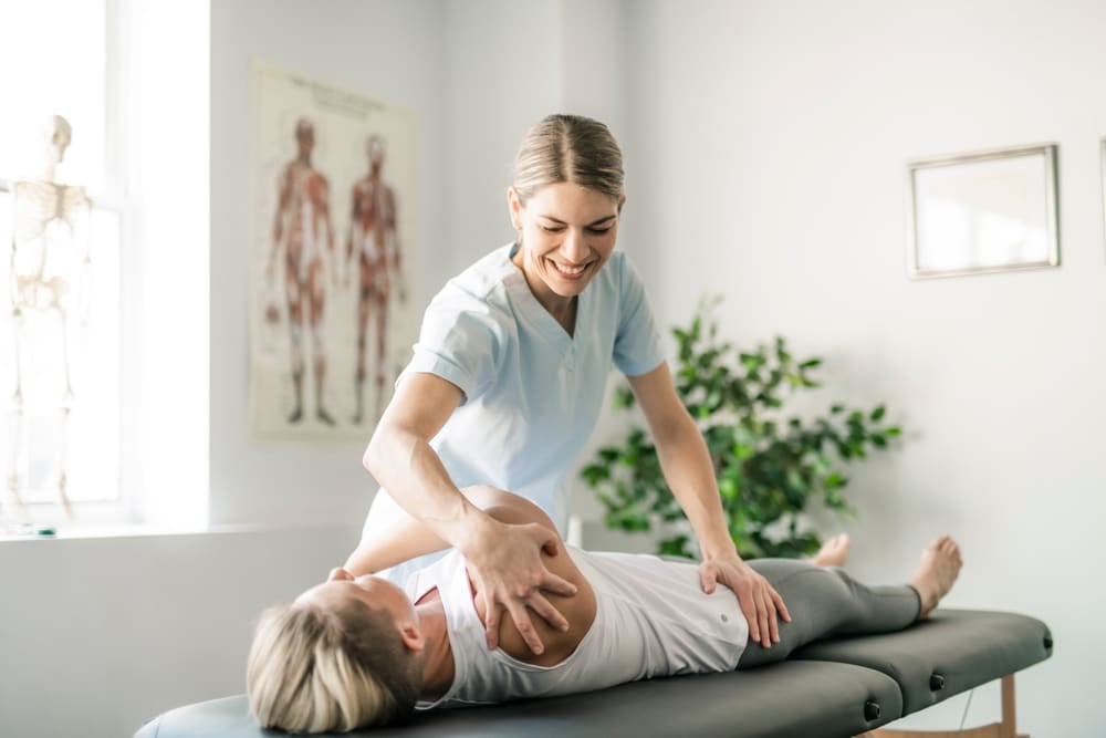 8 Reasons Visiting a Chiropractor Is the Best Thing for You